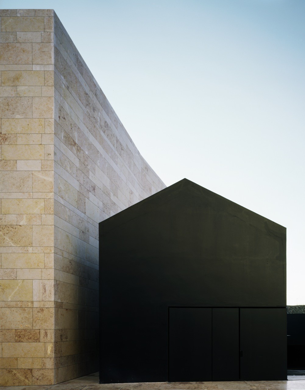 YinjiSpace - Aires Mateus Architecture x Sines Center for